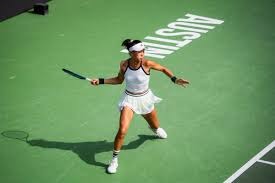 纽约洋基球场今日举办“Bad Boy Mowers”碗赛发布会，总裁兰迪·莱文出席并谈及补强计划