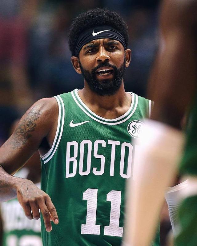 斯之间的D 斯之间的D