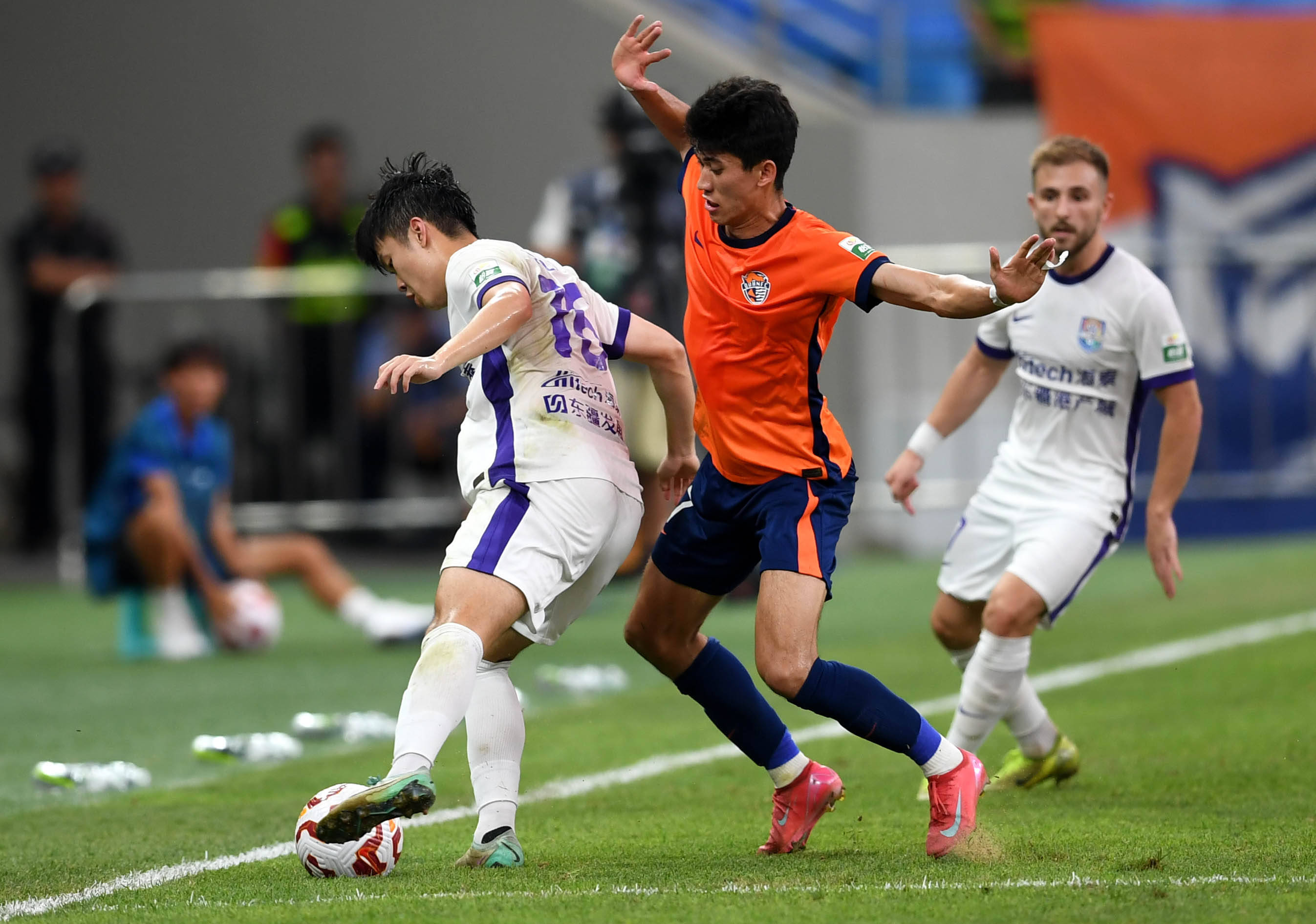 绩稳步提升 绩稳步提升